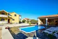 7 bedroom villa 340 m² Vodice, Croatia