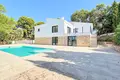 4-Schlafzimmer-Villa 300 m² l Alfas del Pi, Spanien