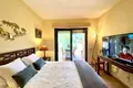 Mieszkanie 2 pokoi 141 m² Marbella, Hiszpania