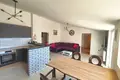 Mieszkanie 3 pokoi 75 m² Opcina Baska, Chorwacja