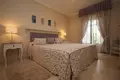 Квартира 4 спальни  Малага, Испания