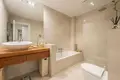 Mieszkanie 2 pokoi 114 m² Marbella, Hiszpania