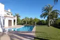 villa de 5 dormitorios 545 m² Benidorm, España