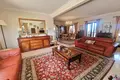 4-Schlafzimmer-Villa 550 m² lAlfas del Pi, Spanien