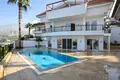 4 bedroom apartment 500 m² Mediterranean Region, Turkey