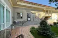 Дом 12 комнат 10 м² Ханабад, Узбекистан