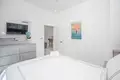 2 bedroom condo 6 667 m² West Bay, Honduras
