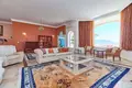 6-Schlafzimmer-Villa 590 m² Marbella, Spanien