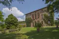 Investment 2 521 m² in Siena, Italy