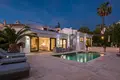 villa de 5 dormitorios 333 m² Marbella, España