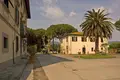 Villa 13 bedrooms 2 400 m² Cascina, Italy