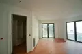Mieszkanie 4 pokoi 190 m² West, Portugalia