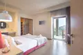 5 bedroom villa 440 m² Liapades, Greece