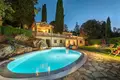 7 bedroom villa 550 m² Cetona, Italy