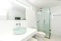 Mieszkanie 2 pokoi 111 m² Karon, Tajlandia