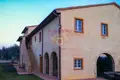 Commercial property 900 m² in Volterra, Italy