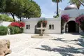 5 bedroom villa 1 200 m² Marbella, Spain