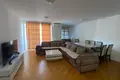 Wohnung 2 Schlafzimmer 92 m² in Budva, Montenegro