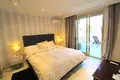 4 bedroom apartment 450 m² Marbella, Spain