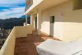 2 bedroom penthouse 206 m² Benahavis, Spain