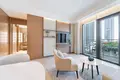 Квартира 2 спальни 117 м² Дубай, ОАЭ