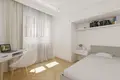 Mieszkanie 3 pokoi 64 m² Kraków, Polska