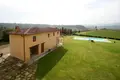 Commercial property 870 m² in Arezzo, Italy