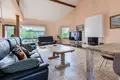 Dom 5 pokojów 243 m² Kekavas pagasts, Łotwa