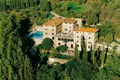 Дом 50 комнат 2 517 м² Ареццо, Италия