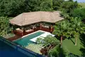 6-Zimmer-Villa 1 700 m² Kerobokan Klod, Indonesien