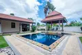 Villa de tres dormitorios 1 028 m² Phuket, Tailandia