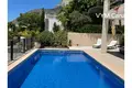 Villa de tres dormitorios 389 m² Alicante, Španjolska