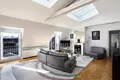 2 bedroom apartment 101 m² Paris, France