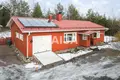 Haus 3 zimmer 103 m² Maentsaelae, Finnland