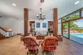 Дом 9 спален 836 м² Roatan, Гондурас