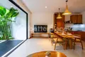 Villa mit 2 Schlafzimmern  Kerobokan Kelod, Indonesien