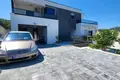 Casa 4 habitaciones 305 m² Dobra Voda, Montenegro