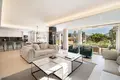 5-Schlafzimmer-Villa 448 m² Marbella, Spanien