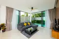 Villa 2 Schlafzimmer 316 m² Phuket, Thailand