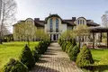 Ferienhaus 1 880 m² Zdanovicki sielski Saviet, Belarus