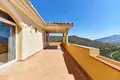 6-Schlafzimmer-Villa 590 m² Marbella, Spanien