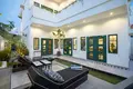 4 bedroom Villa 307 m² Tibubeneng, Indonesia