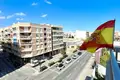 Mieszkanie 2 pokoi 105 m² Torrevieja, Hiszpania