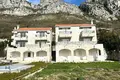 Casa 4 habitaciones 306 m² Budva, Montenegro