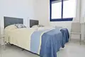 Mieszkanie 2 pokoi 77 m² Torrevieja, Hiszpania