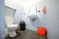 Propiedad comercial 3 habitaciones 77 m² en Riga, Letonia