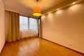 Apartamento 3 habitaciones 82 m² en Varsovia, Polonia