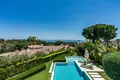 Haus 5 Schlafzimmer 868 m² Malaga, Spanien