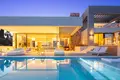 villa de 5 dormitorios 592 m² Marbella, España