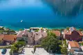 9-Zimmer-Villa 436 m² Dobrota, Montenegro